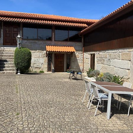 Bergui Guesthouse - Guimarães Esterno foto