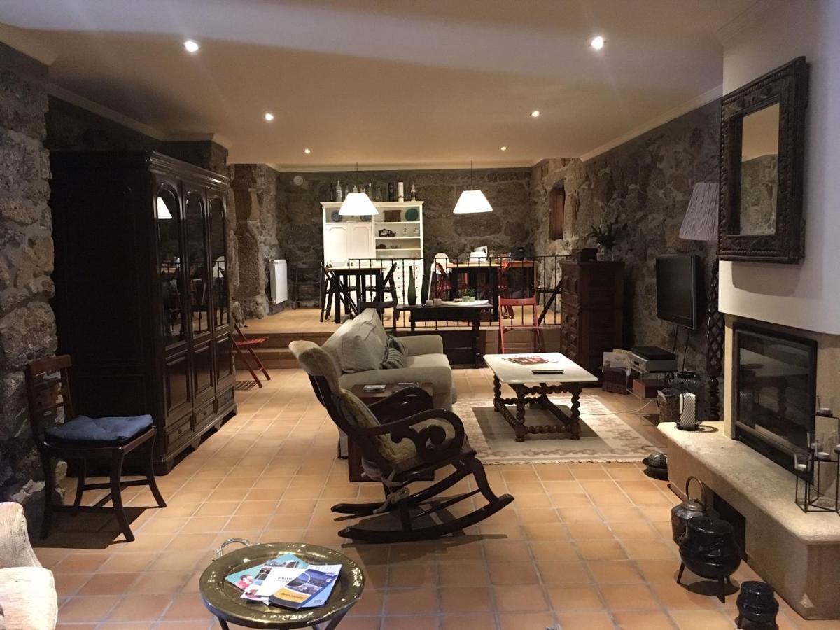Bergui Guesthouse - Guimarães Esterno foto