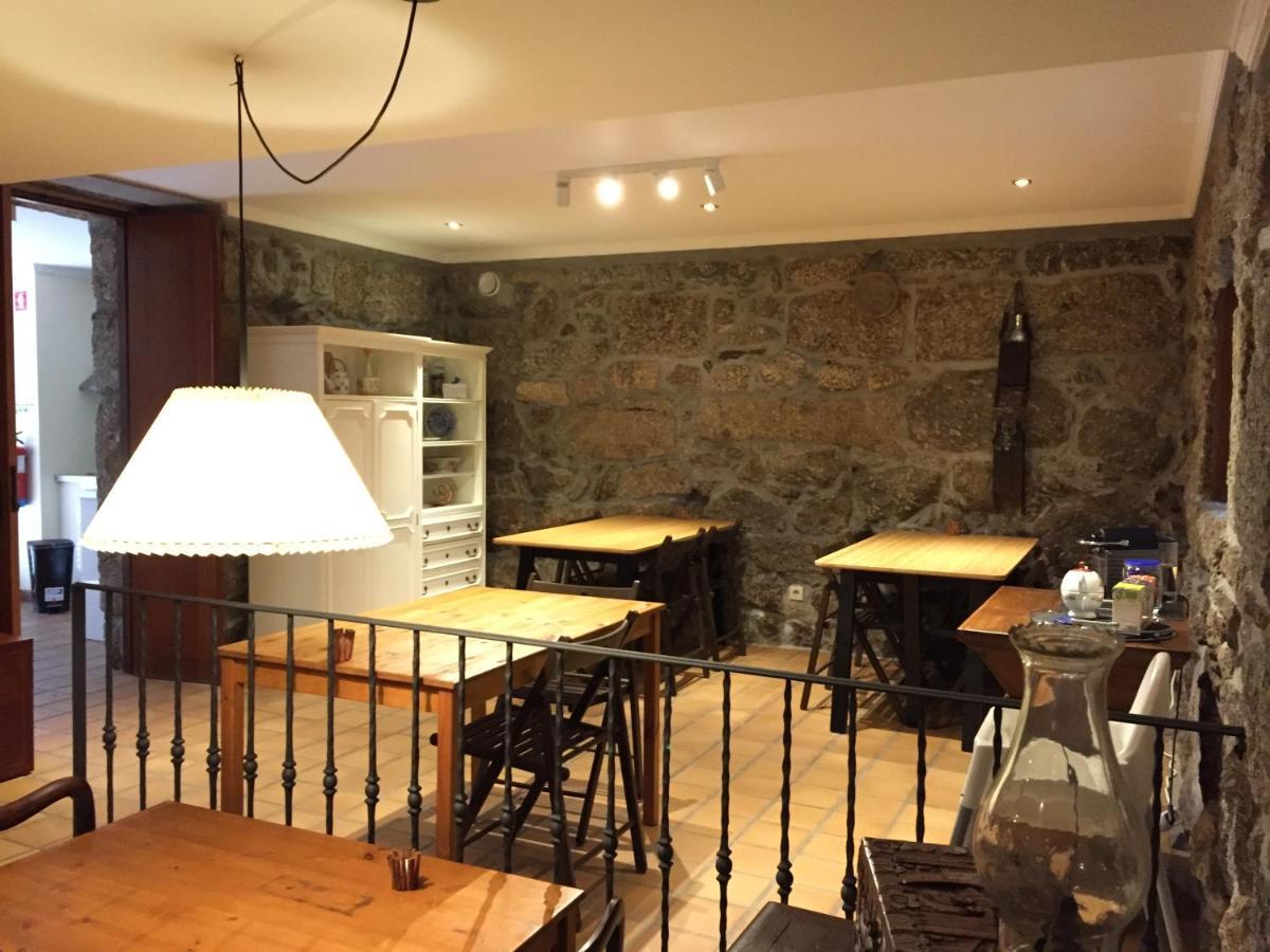 Bergui Guesthouse - Guimarães Esterno foto