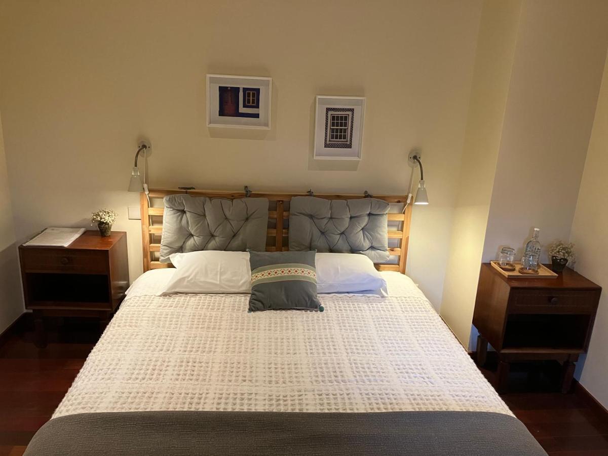 Bergui Guesthouse - Guimarães Esterno foto