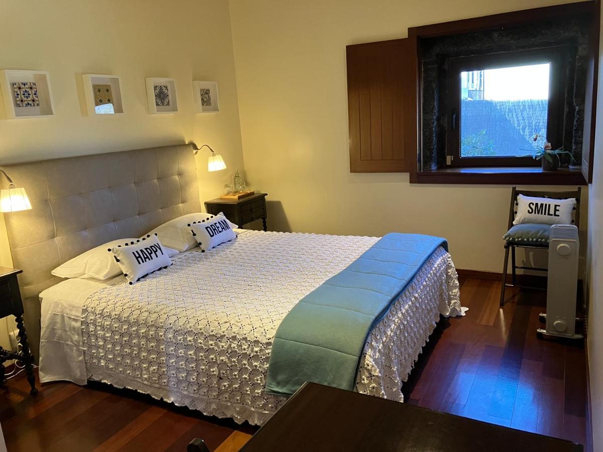 Bergui Guesthouse - Guimarães Esterno foto