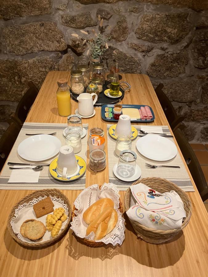 Bergui Guesthouse - Guimarães Esterno foto