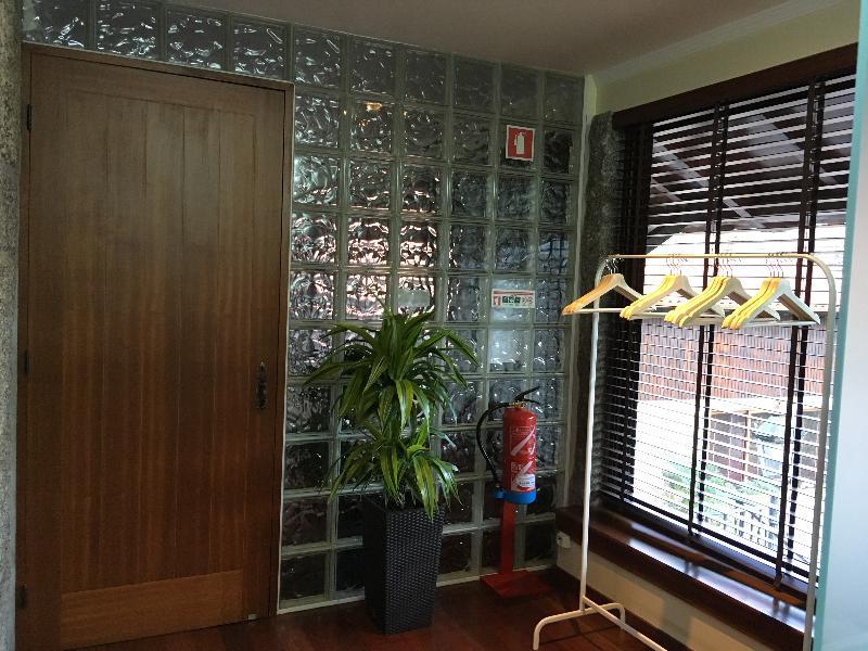 Bergui Guesthouse - Guimarães Esterno foto