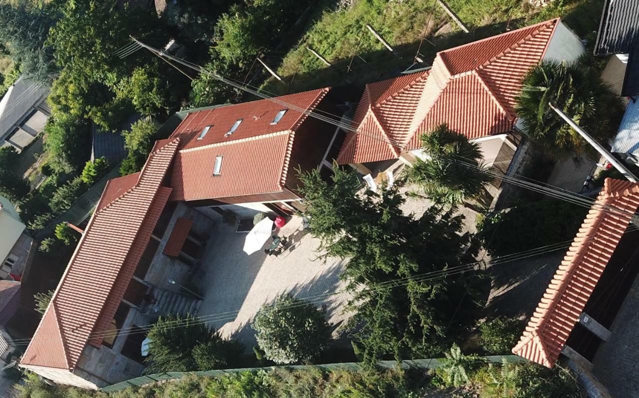 Bergui Guesthouse - Guimarães Esterno foto